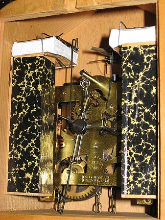 Bellow clamps on the bellows